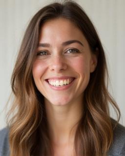 Anna Smith, Lead IELTS Tutor